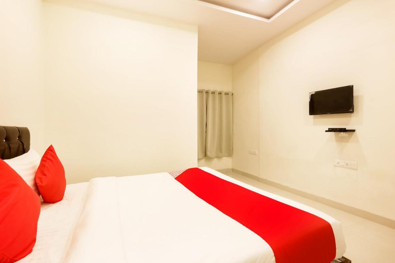 Oyo Flagship 30861 Hotel Velocity Vijay Nagar Indore Exterior foto